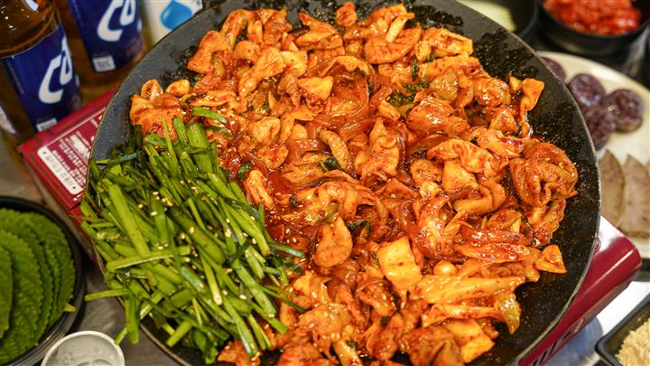 직화초벌야채곱창볶음
